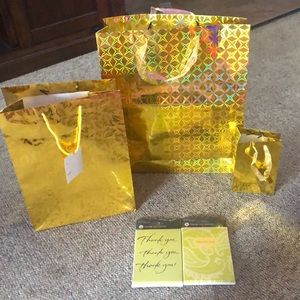3 Gold gift bags and 2 sets of thank you cards!